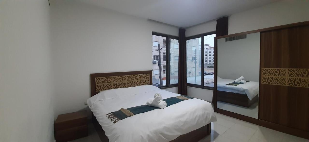 Furnished Apartments Near Mcdonald'S Al-Madina Al-Monawara St Amã Exterior foto