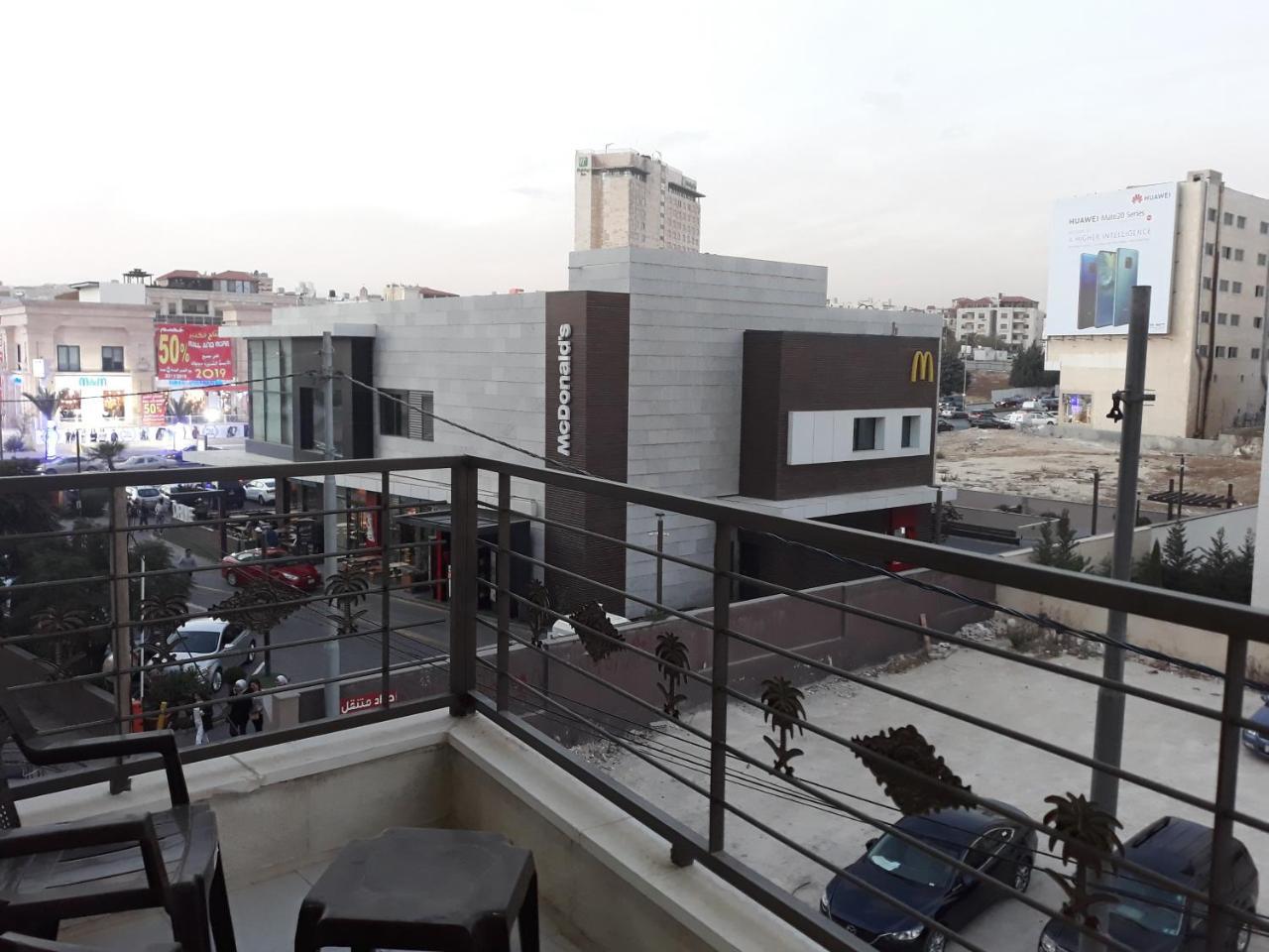Furnished Apartments Near Mcdonald'S Al-Madina Al-Monawara St Amã Exterior foto